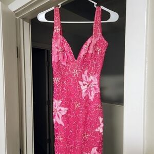 Chic Pink Floral Lace Mini Dress
